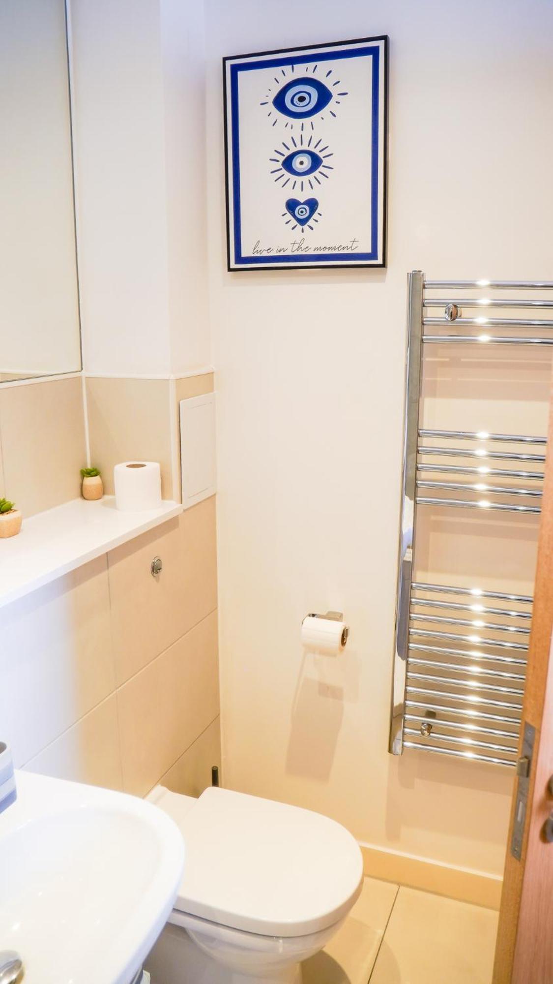 Manchester City Centre Apt With Balcony & Free Parking - Including Free 1-Hour Early Check-In Or Late Check-Out For Bookings Until July, Justeat Voucher For 2-Night Stays Minimum! マンチェスター エクステリア 写真