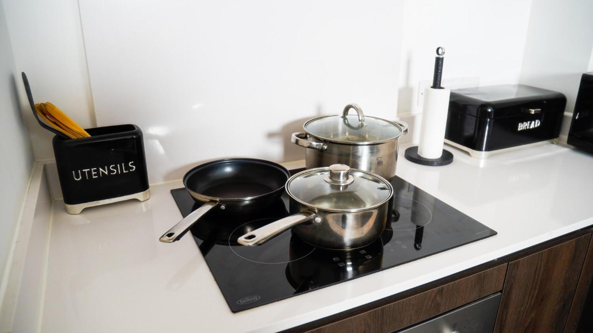 Manchester City Centre Apt With Balcony & Free Parking - Including Free 1-Hour Early Check-In Or Late Check-Out For Bookings Until July, Justeat Voucher For 2-Night Stays Minimum! マンチェスター エクステリア 写真
